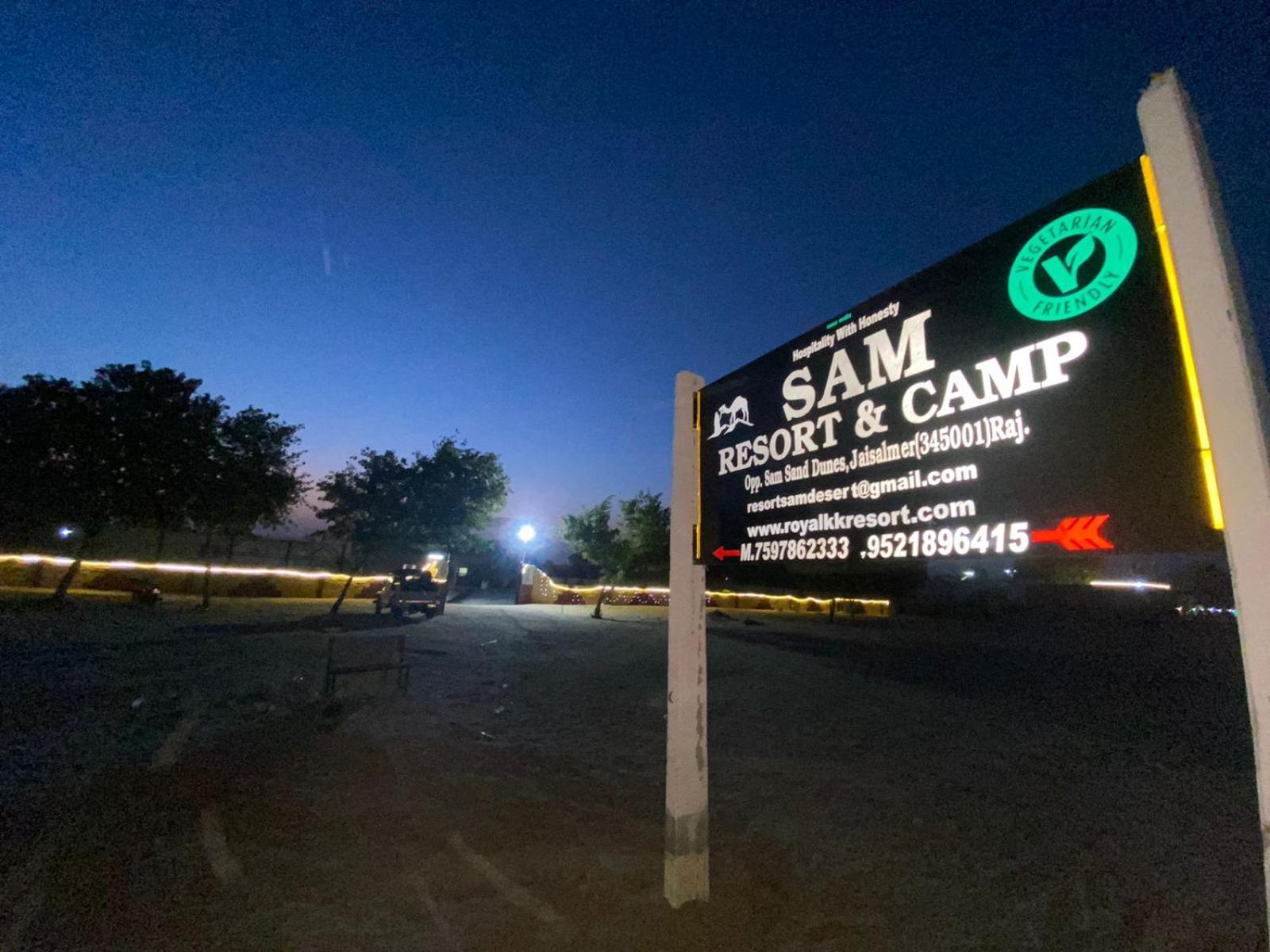Sam Resort & Camp Екстериор снимка